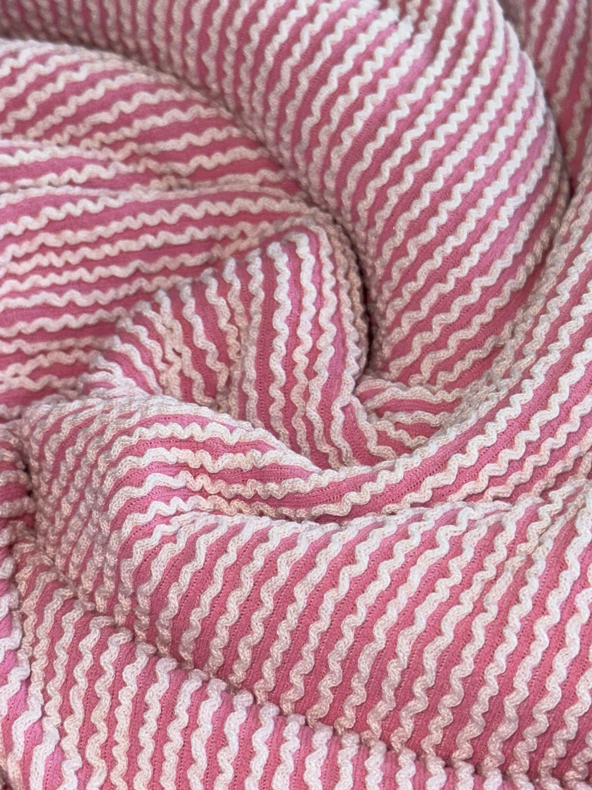NOV-4450TT PINK/WHITE SOLID ITEMS