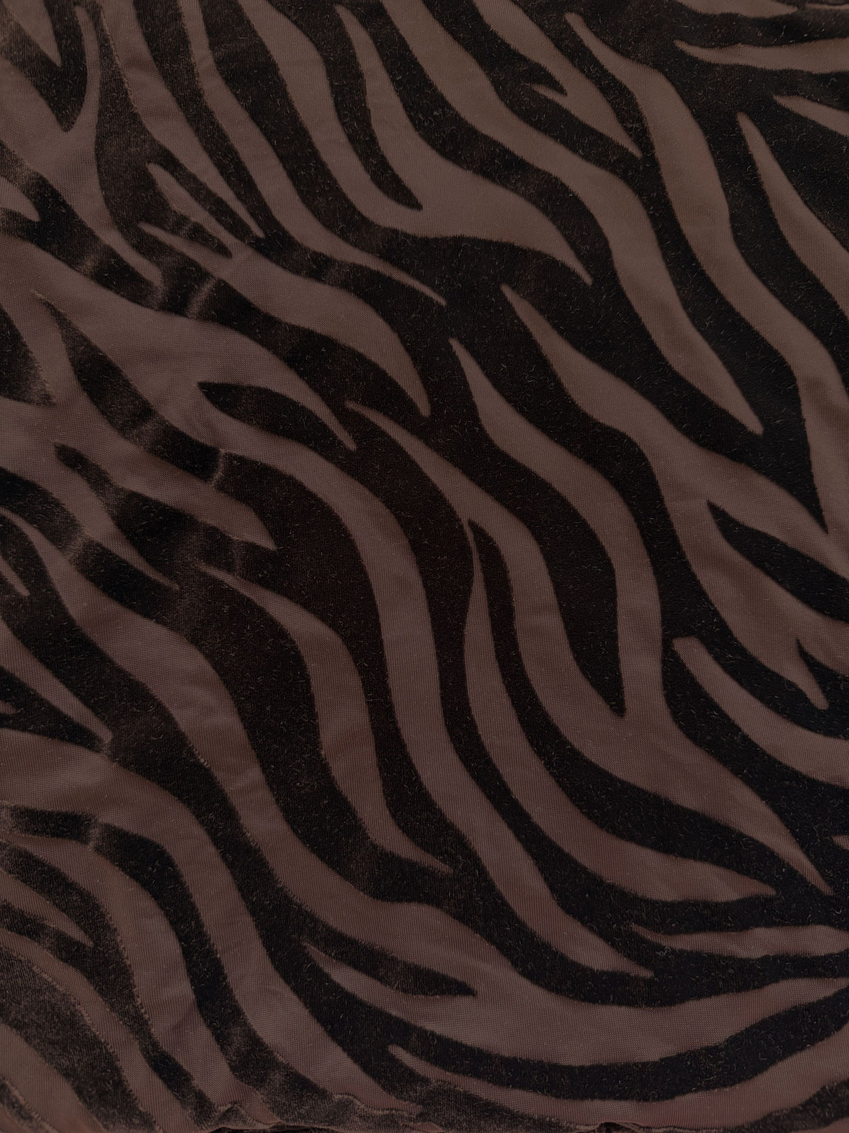 A251201-060 BROWN PRINTS
