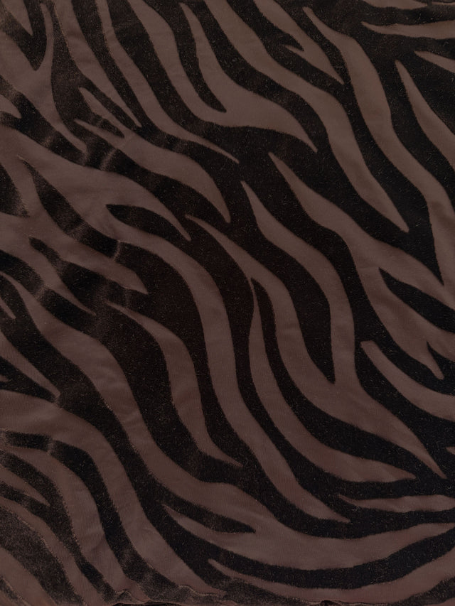 A251201-060 BROWN PRINTS