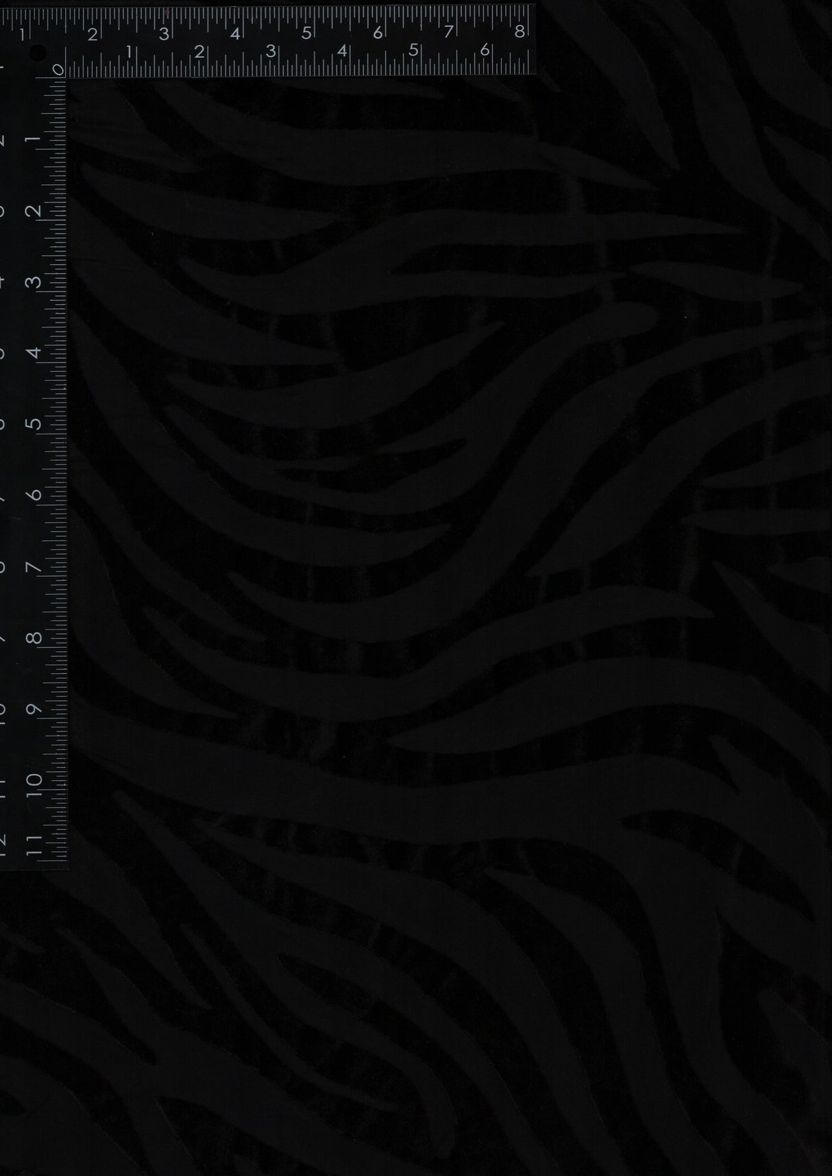 A251201-060 BLACK PRINTS